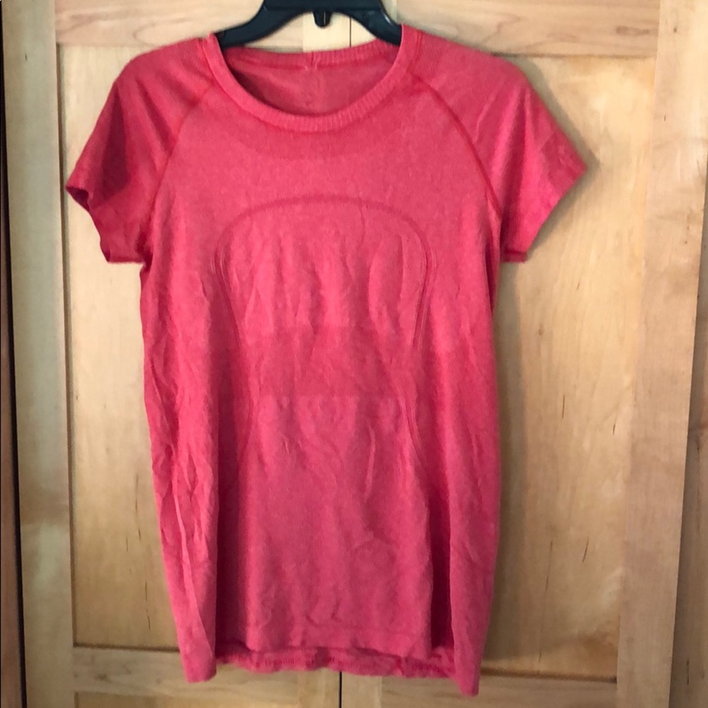 Lululemon swiftly tech short sleeve top